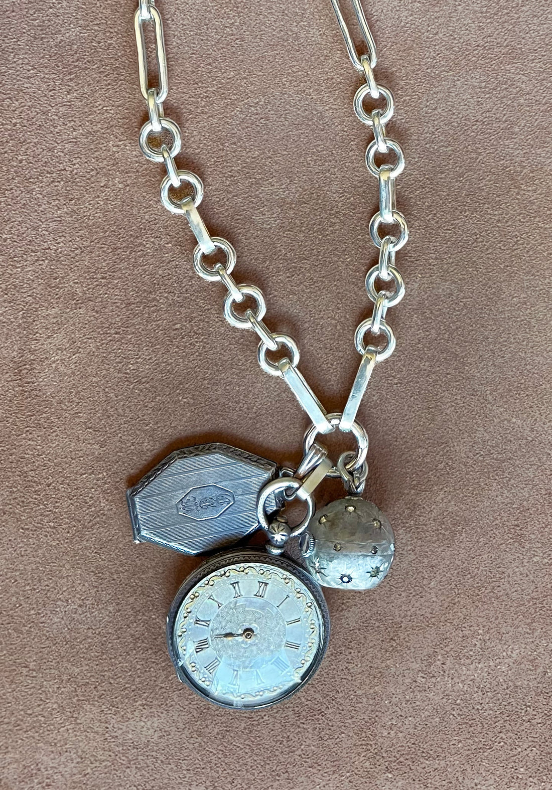 What to Do With Old or Inherited Jewelry: 9 Meaningful Ideas