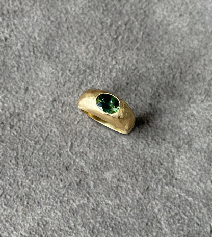 Teal Sapphire Hammered Gold Ring