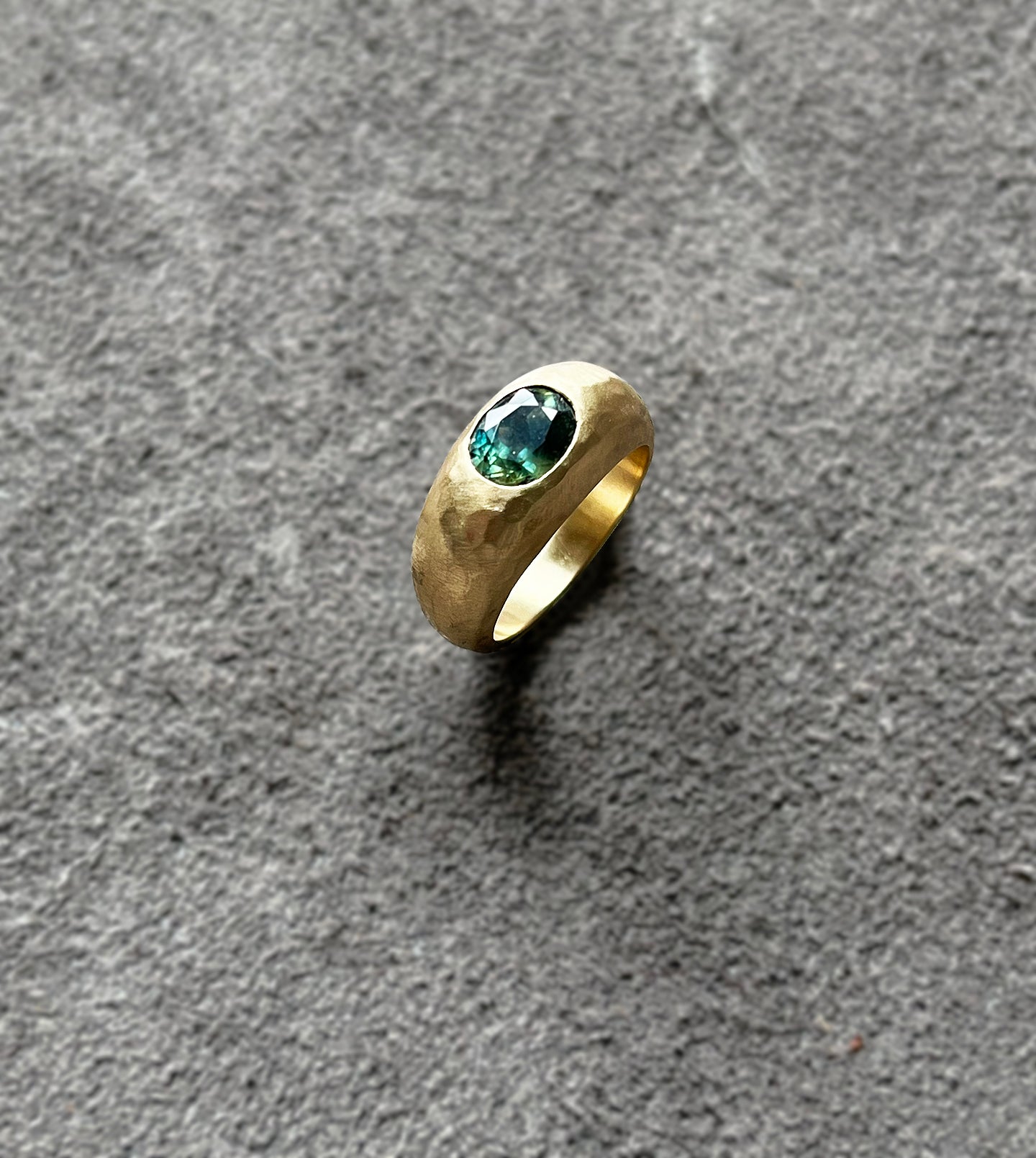 Teal Sapphire Hammered Gold Ring