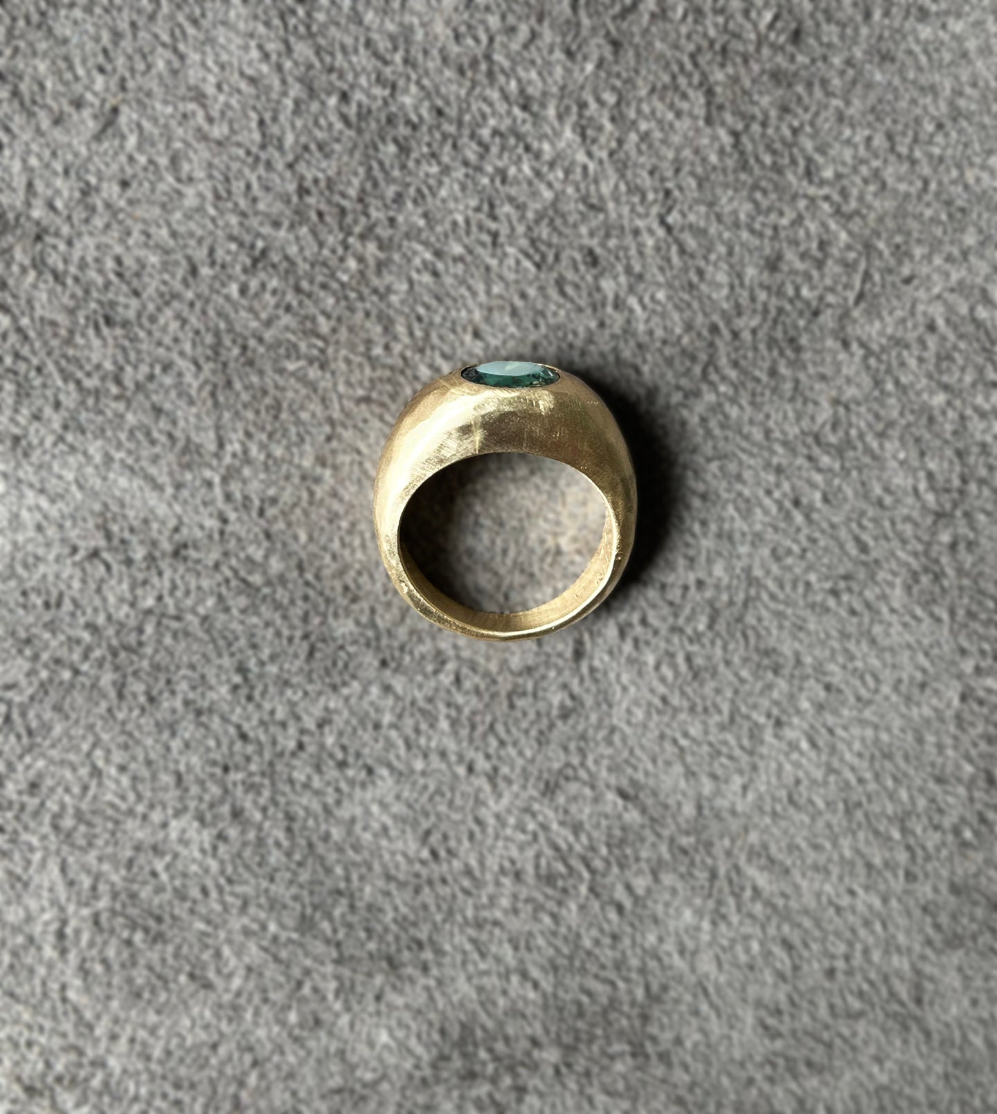 Teal Sapphire Hammered Gold Ring