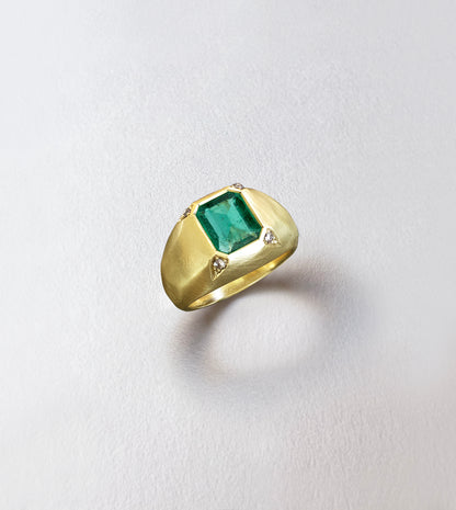 Emerald Gold Talisman Ring